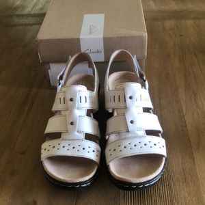 Clarks NWT ( in box) leather sandals ( white)